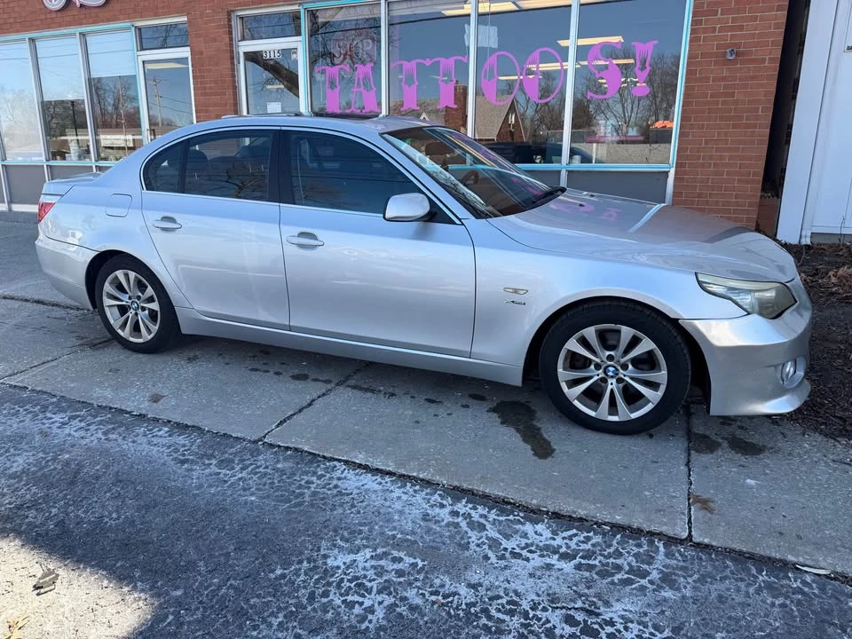 2009 BMW E60 5 Series Sedan - Image 5 of 10