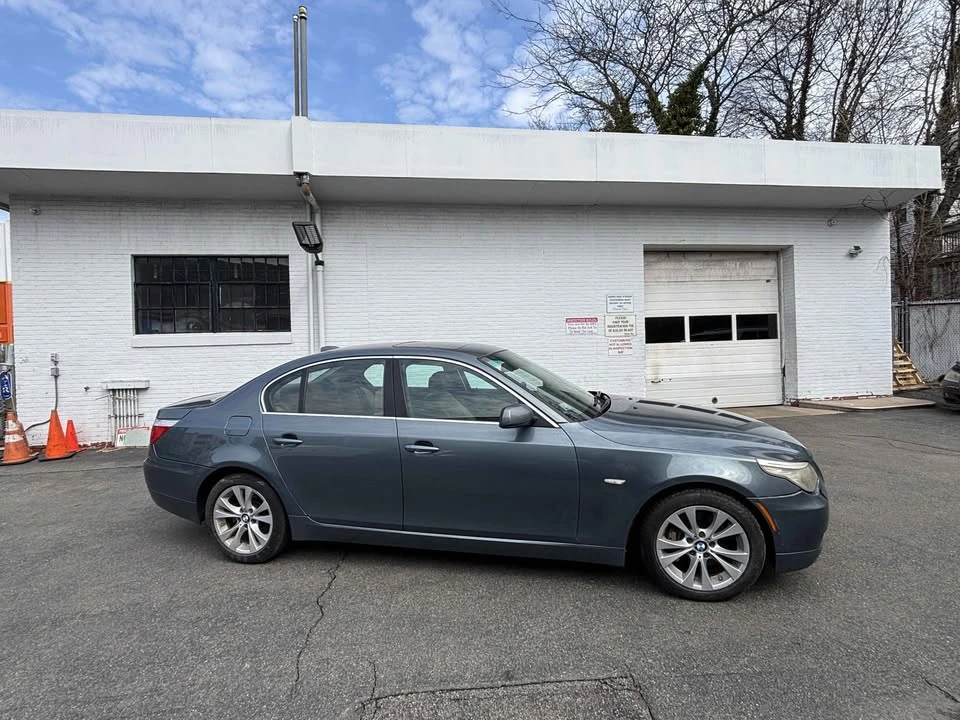 2009 BMW E60 5 Series Sedan - Image 2 of 11