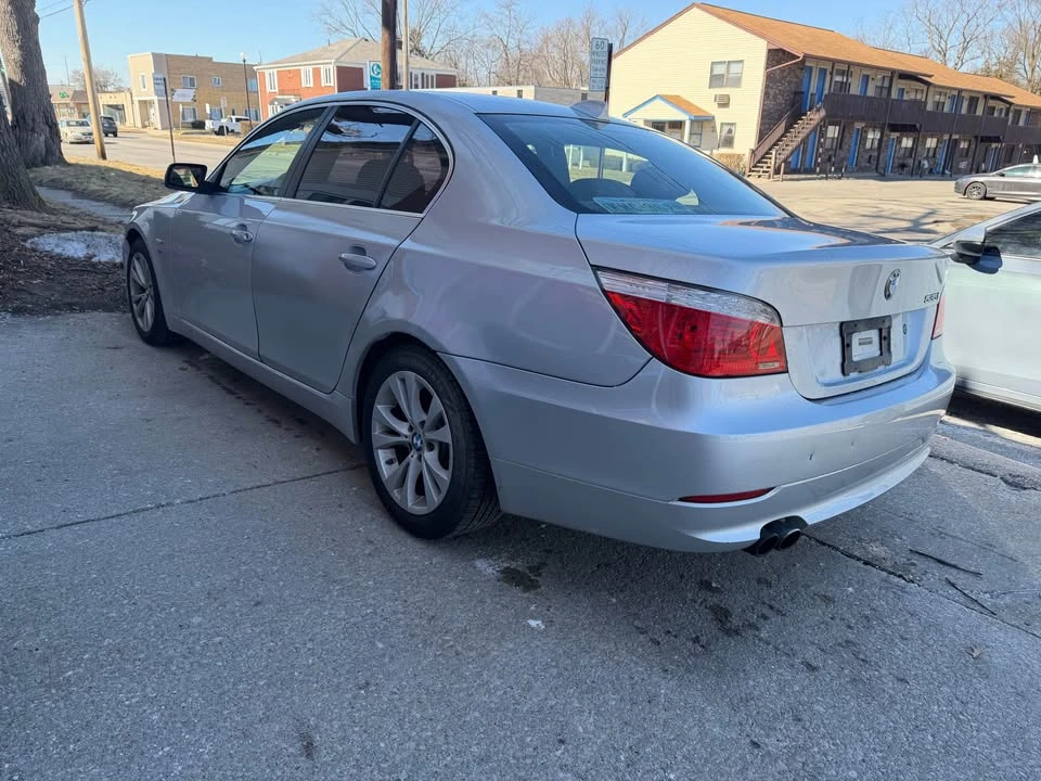 2009 BMW E60 5 Series Sedan - Image 8 of 10