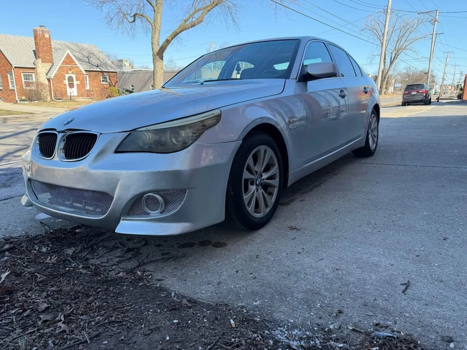 2009 BMW E60 5 Series Sedan - Image 2 of 10