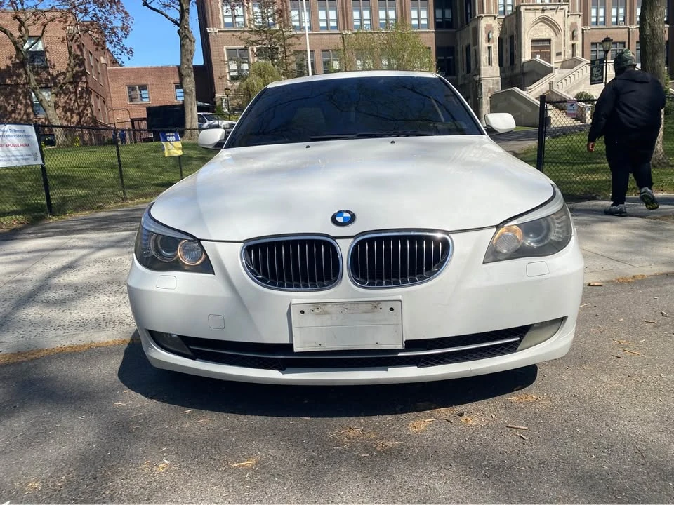 2009 BMW E60 5 Series Sedan - Image 2 of 8
