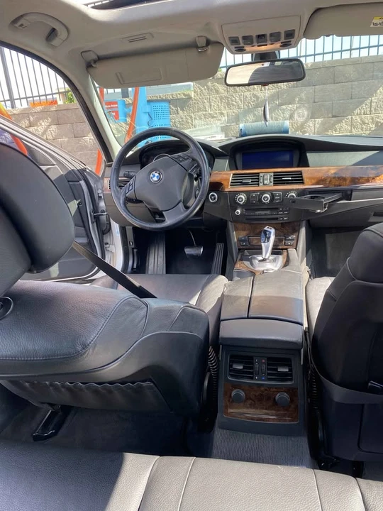 2009 BMW E60 5 Series Sedan - Image 11 of 12