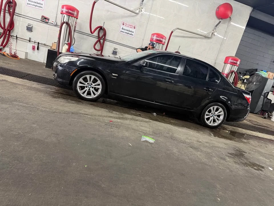 2009 BMW E60 5 Series Sedan - Image 3 of 5