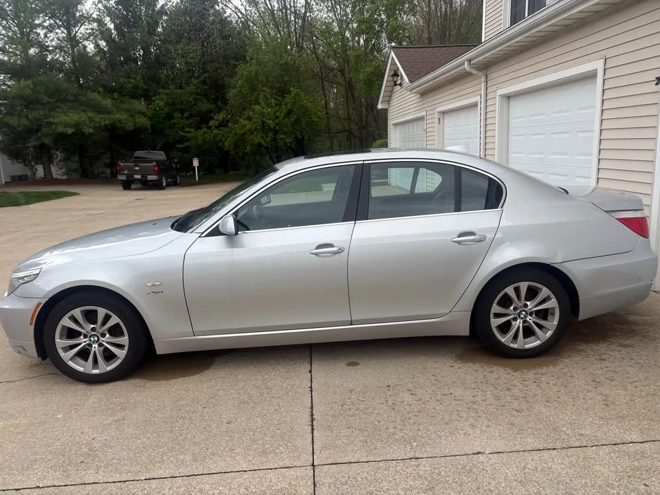 2009 BMW E60 5 Series Sedan - Image 6 of 8