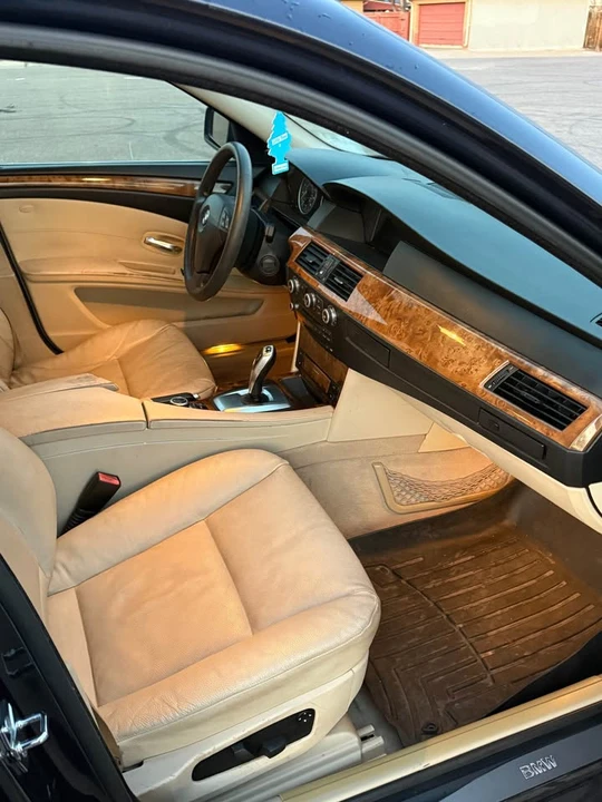 2009 BMW E60 5 Series Sedan - Image 7 of 9