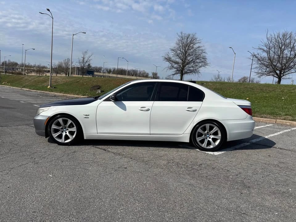 2009 BMW E60 5 Series Sedan - Image 2 of 12