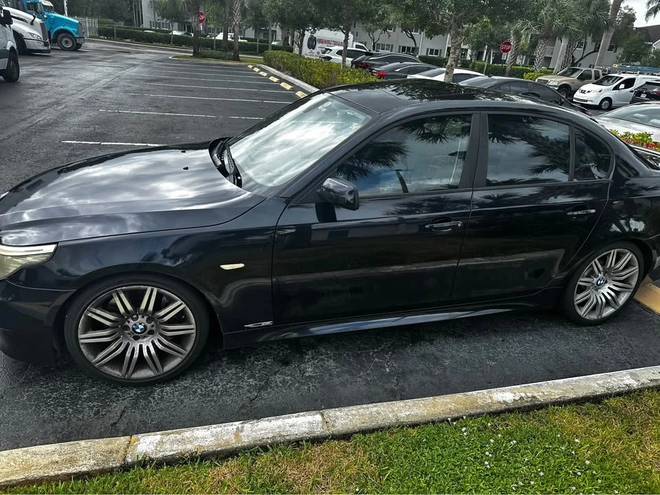 2009 BMW E60 545i & 550i Sedan - Image 3 of 4