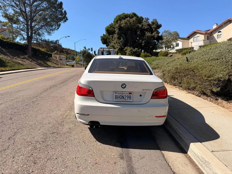 2009 BMW E60 545i & 550i Sedan - Image 6 of 7
