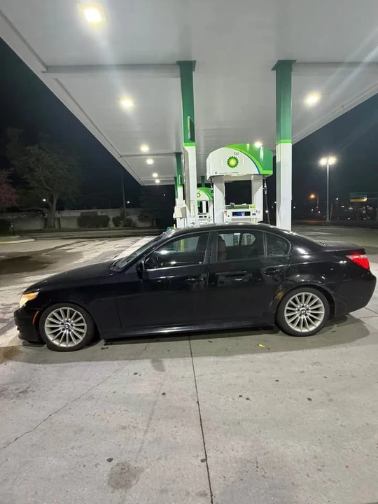 2009 BMW E60 545i & 550i Sedan - Image 3 of 9