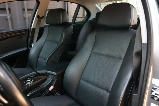 2009 BMW E60 545i & 550i Sedan - Image 8 of 19