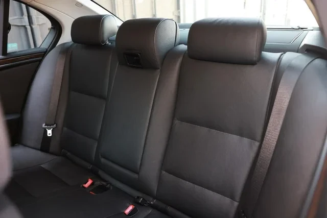 2009 BMW E60 545i & 550i Sedan - Image 10 of 19