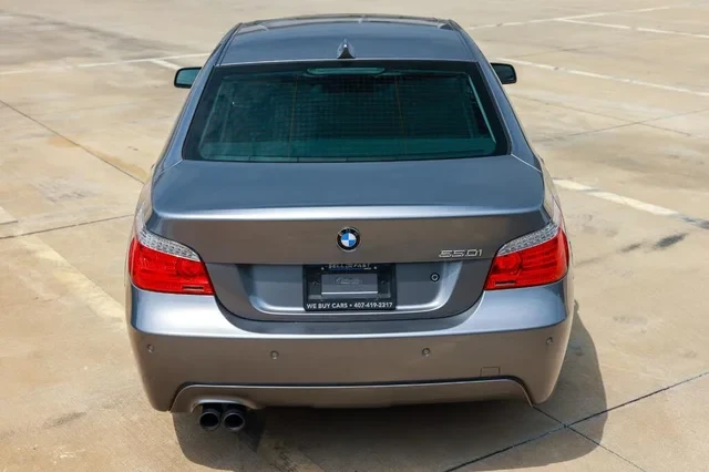 2009 BMW E60 545i & 550i Sedan - Image 11 of 19