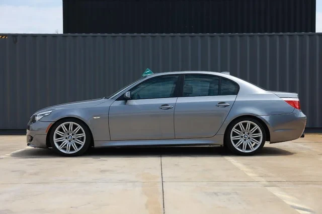 2009 BMW E60 545i & 550i Sedan - Image 5 of 19