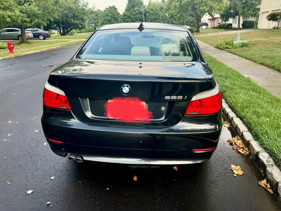 2009 BMW E60 5 Series Sedan - Image 9 of 10