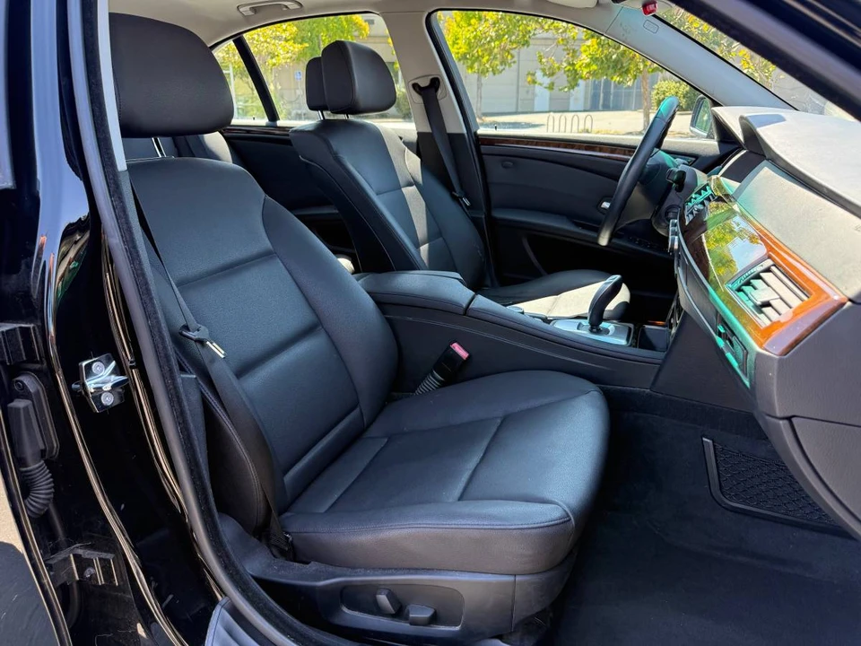 2009 BMW E60 5 Series Sedan - Image 9 of 14