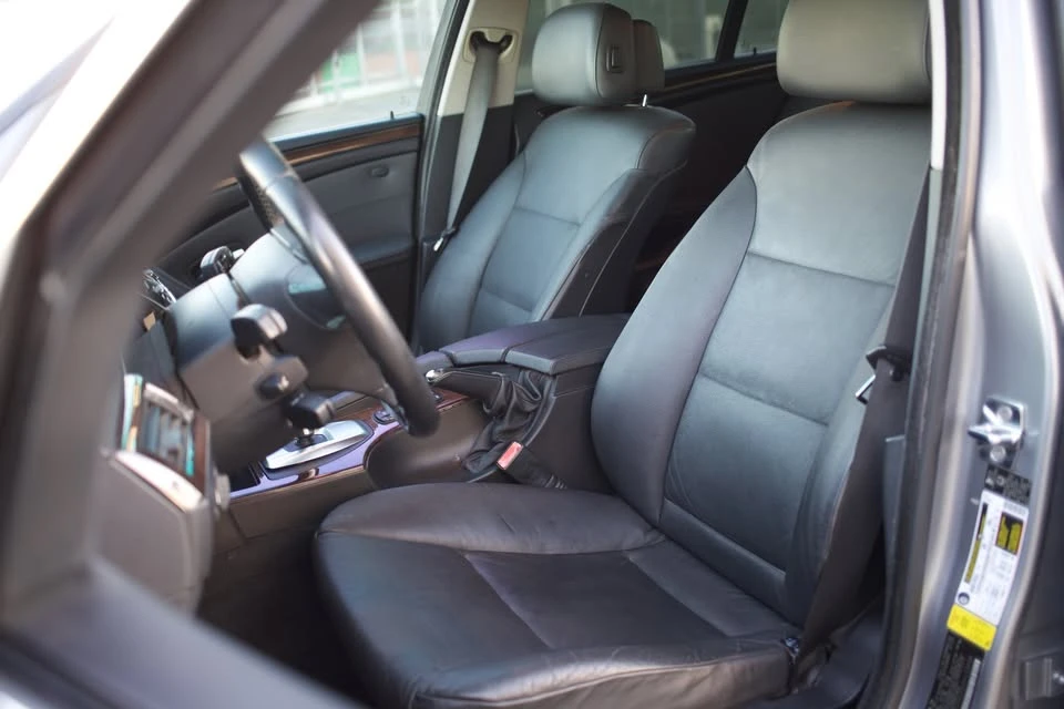 2009 BMW E60 5 Series Sedan - Image 14 of 18