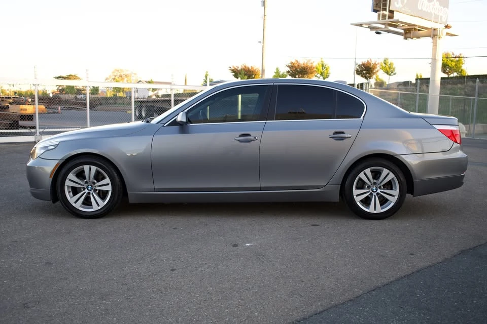 2009 BMW E60 5 Series Sedan - Image 3 of 18