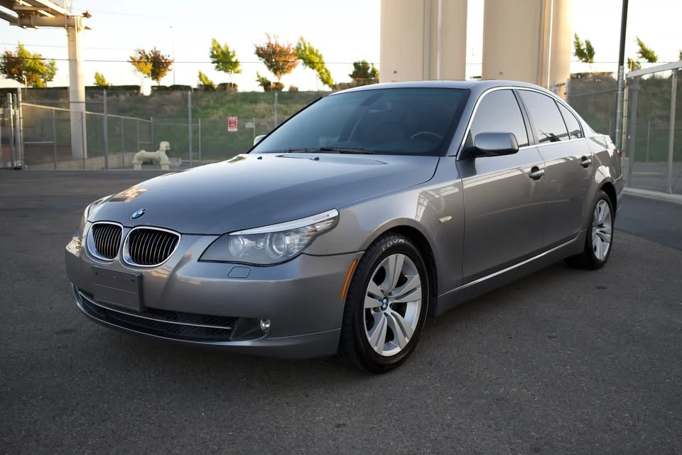 2009 BMW E60 5 Series Sedan - Image 2 of 18