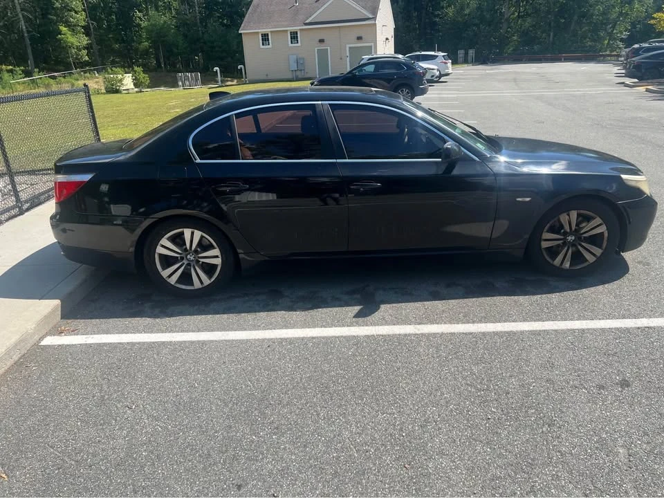2009 BMW E60 5 Series Sedan - Image 2 of 6