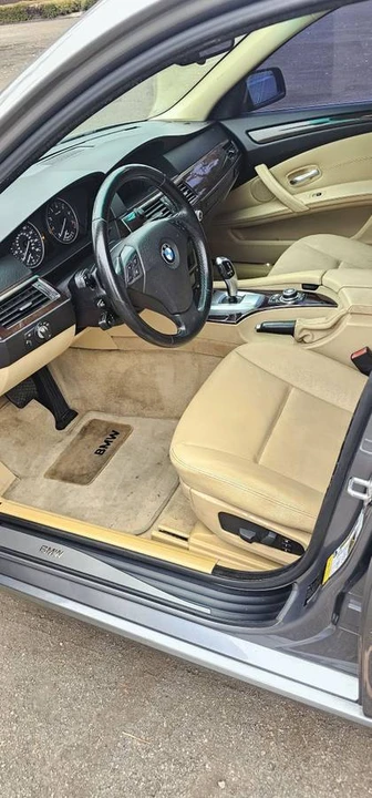 2009 BMW E60 5 Series Sedan - Image 8 of 20