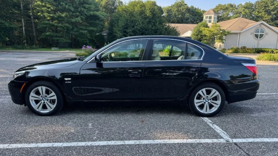 2009 BMW E60 5 Series Sedan - Image 2 of 23