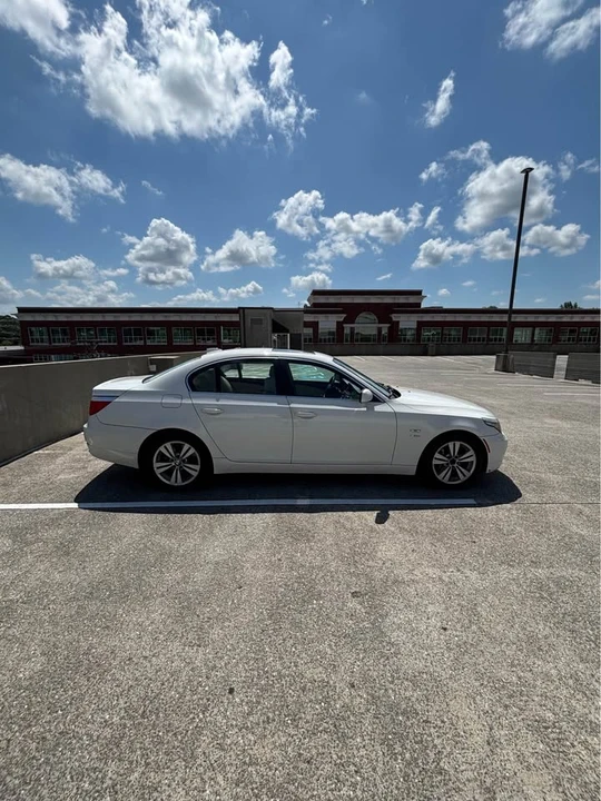 2009 BMW E60 5 Series Sedan - Image 9 of 14
