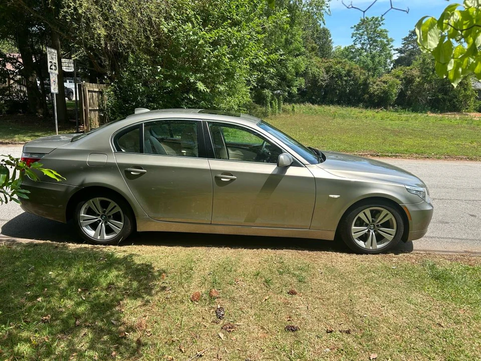 2009 BMW E60 5 Series Sedan - Image 3 of 14