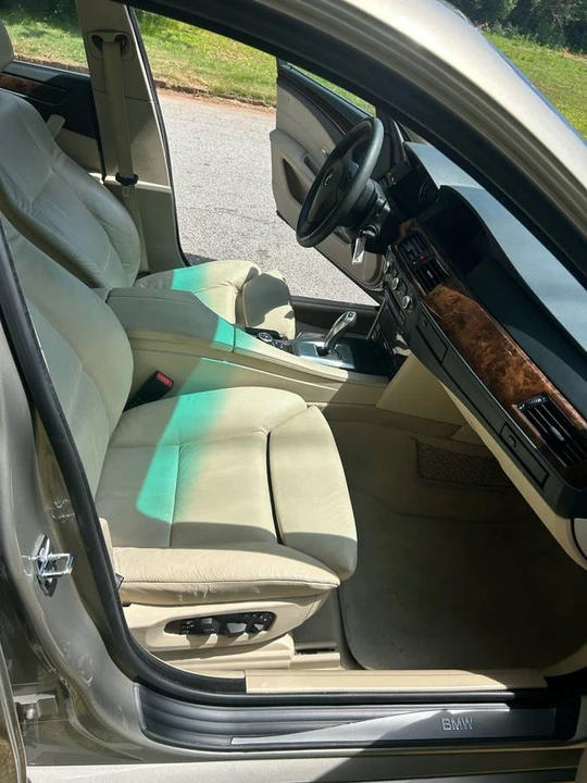 2009 BMW E60 5 Series Sedan - Image 8 of 14