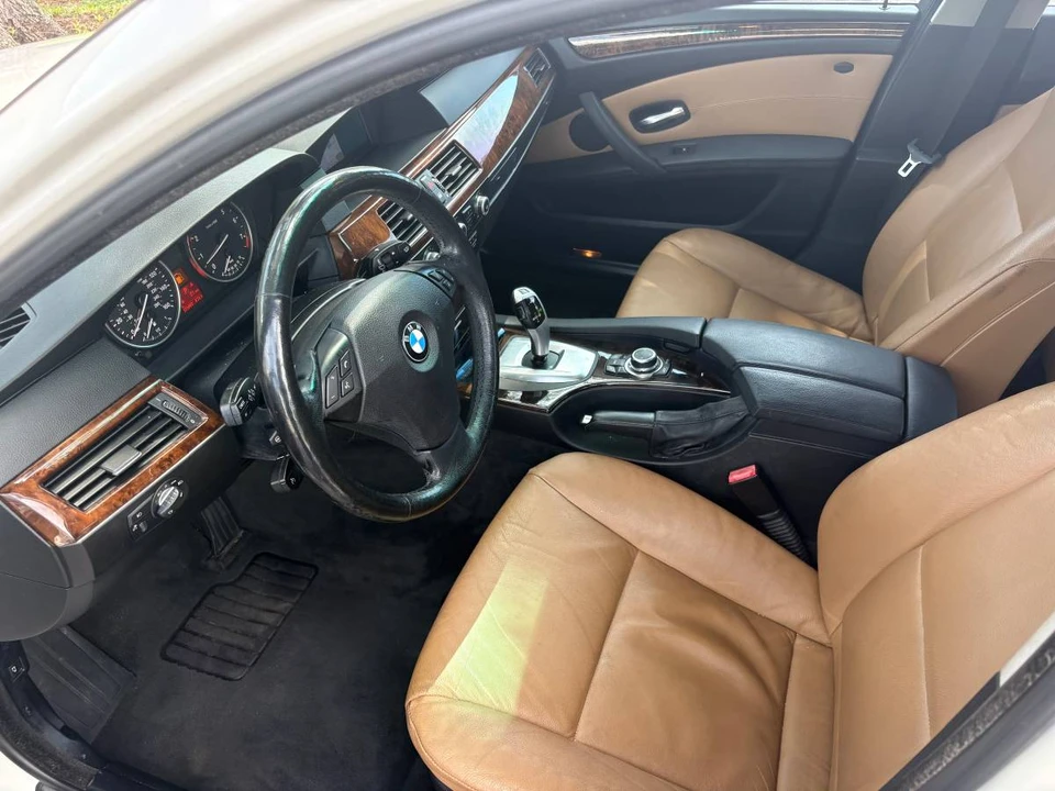 2009 BMW E60 5 Series Sedan - Image 9 of 15