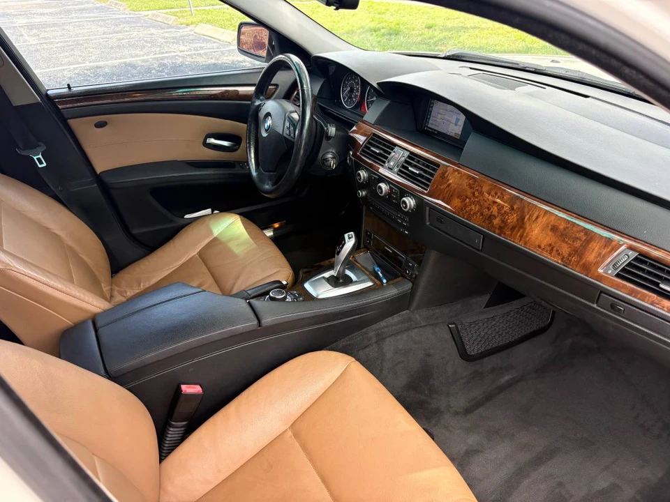 2009 BMW E60 5 Series Sedan - Image 10 of 15