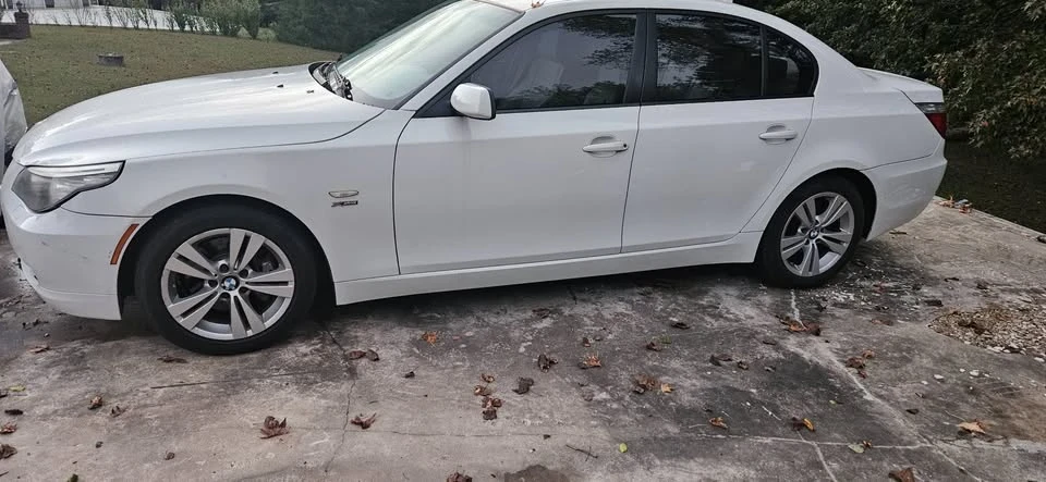 2009 BMW E60 5 Series Sedan - Image 3 of 4