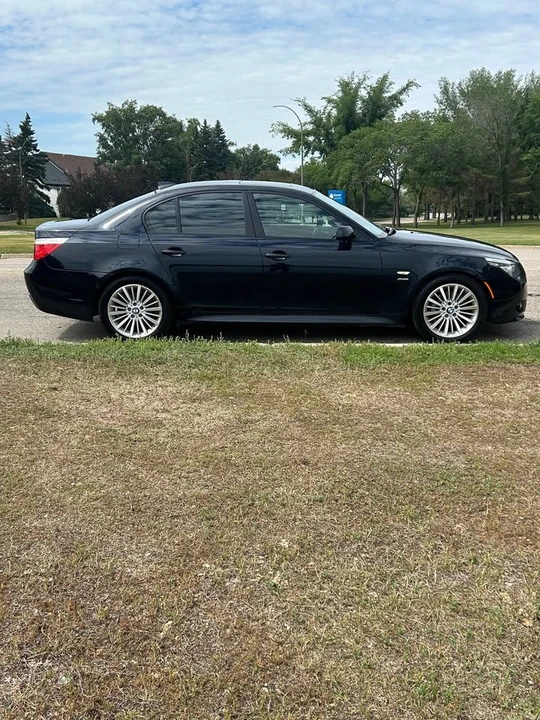 2009 BMW E60 5 Series Sedan - Image 7 of 11