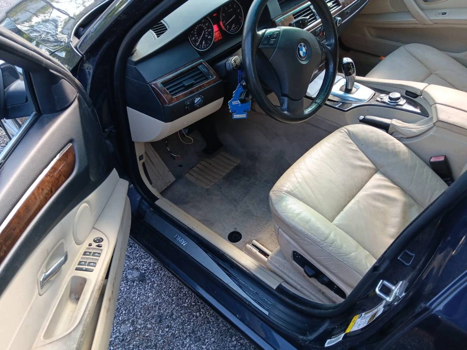 2009 BMW E60 5 Series Sedan - Image 9 of 16