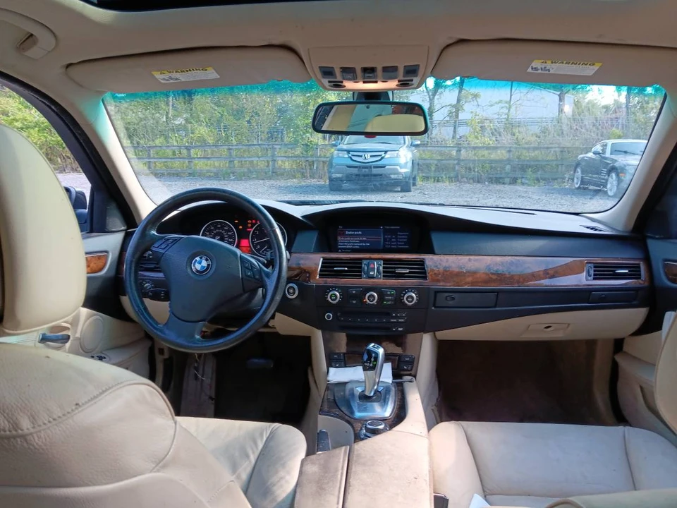 2009 BMW E60 5 Series Sedan - Image 15 of 16