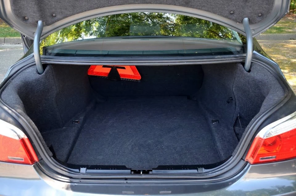 2009 BMW E60 5 Series Sedan - Image 6 of 19