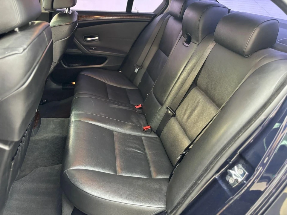 2009 BMW E60 5 Series Sedan - Image 11 of 17