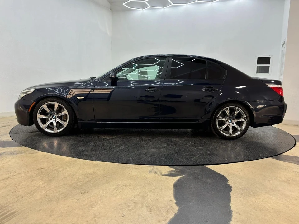 2009 BMW E60 5 Series Sedan - Image 7 of 17