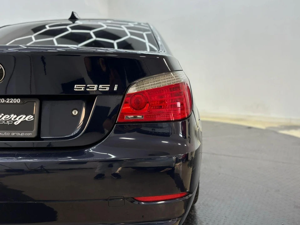 2009 BMW E60 5 Series Sedan - Image 16 of 17
