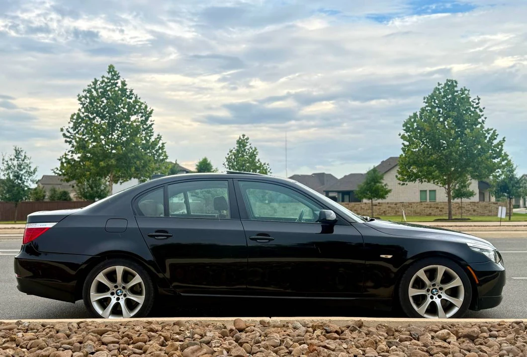2009 BMW E60 5 Series Sedan - Image 6 of 20