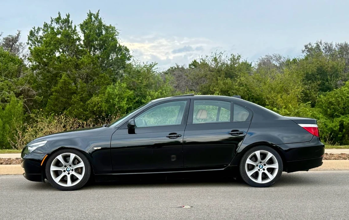 2009 BMW E60 5 Series Sedan - Image 7 of 20