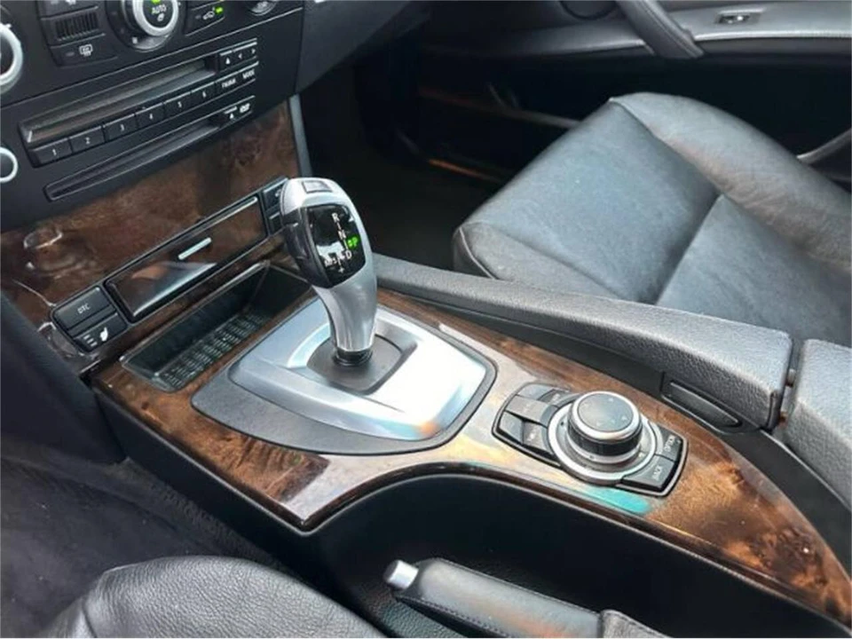 2009 BMW E60 5 Series Sedan - Image 24 of 30