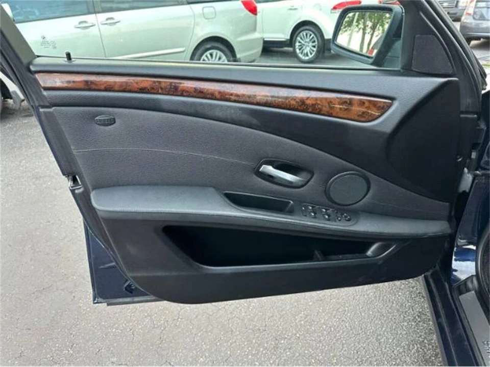 2009 BMW E60 5 Series Sedan - Image 29 of 30