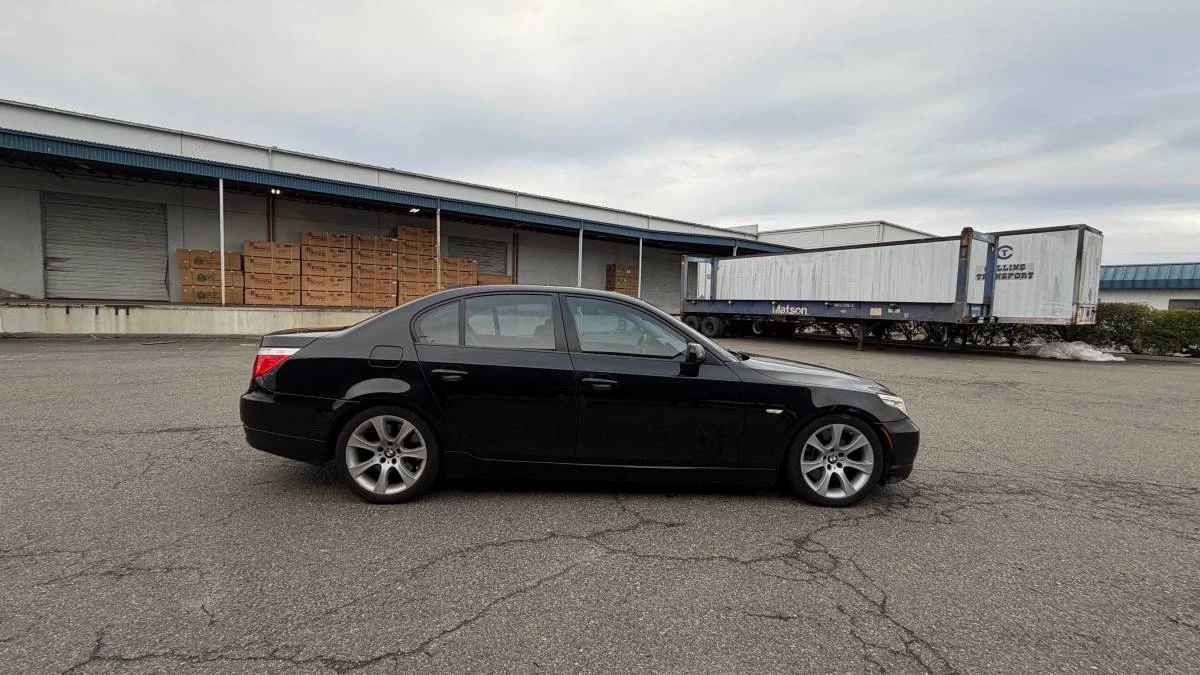 2009 BMW E60 5 Series Sedan - Image 5 of 17