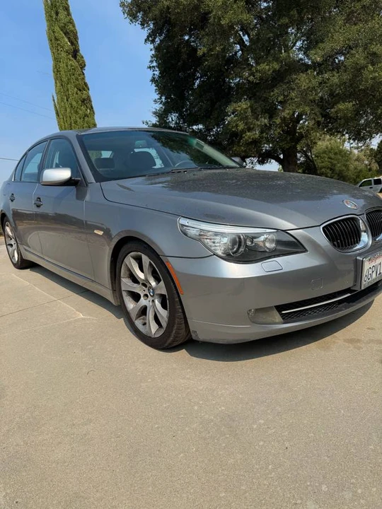 2009 BMW E60 5 Series Sedan - Image 2 of 10