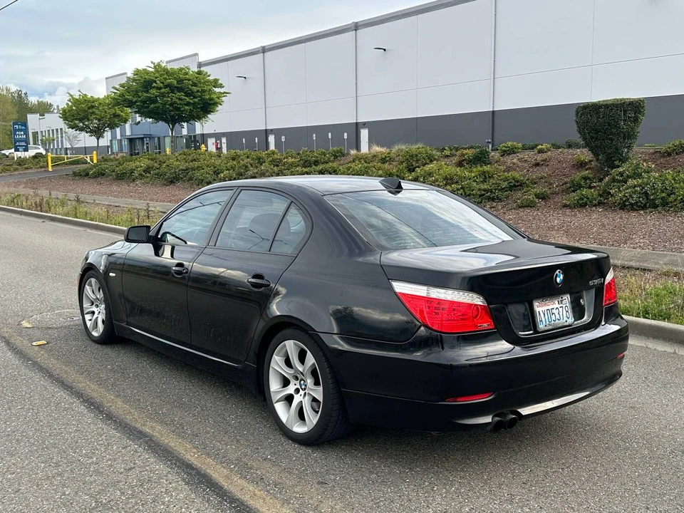 2009 BMW E60 5 Series Sedan - Image 16 of 17