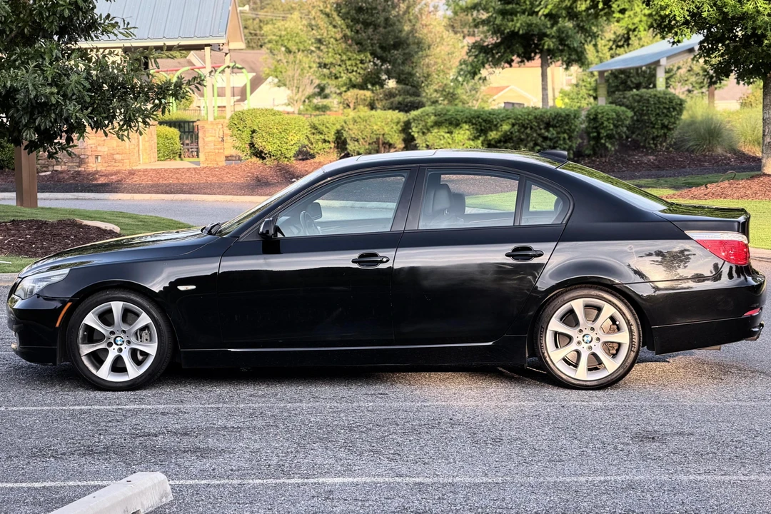 2009 BMW E60 5 Series Sedan - Image 3 of 31