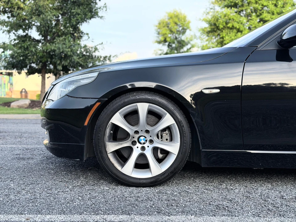 2009 BMW E60 5 Series Sedan - Image 24 of 31