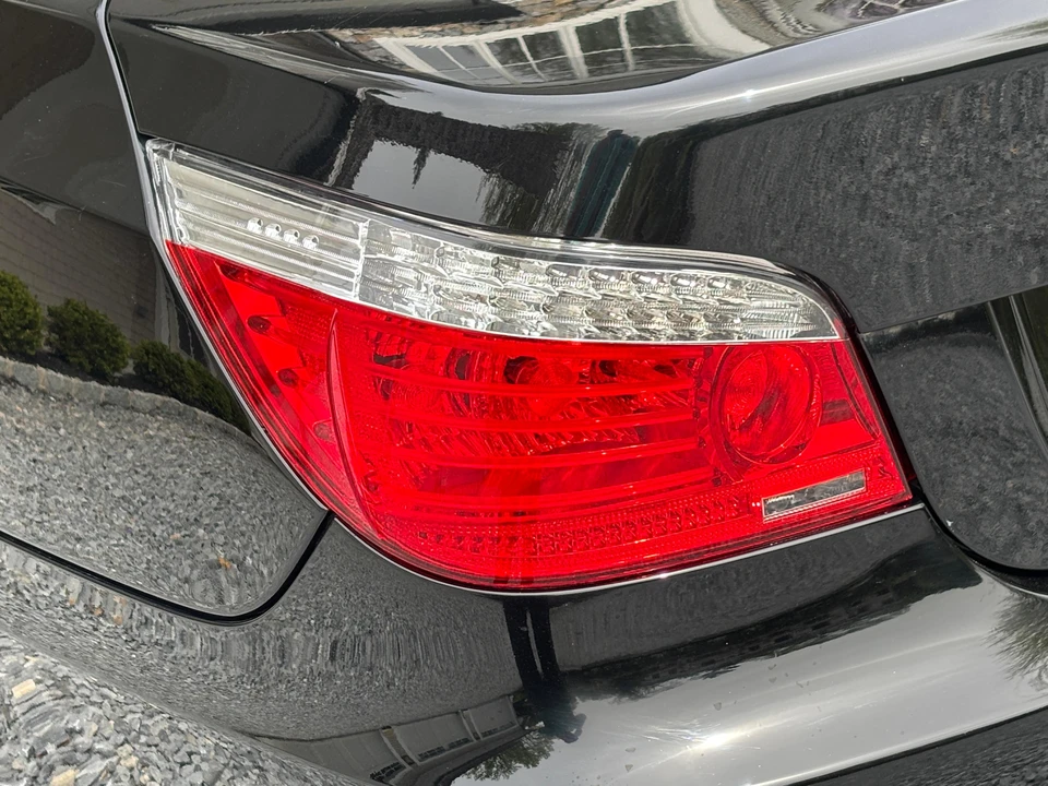 2009 BMW E60 5 Series Sedan - Image 11 of 18