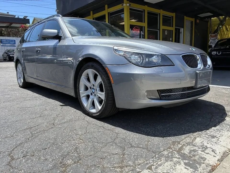 2009 BMW E60 5 Series Sedan - Image 10 of 16