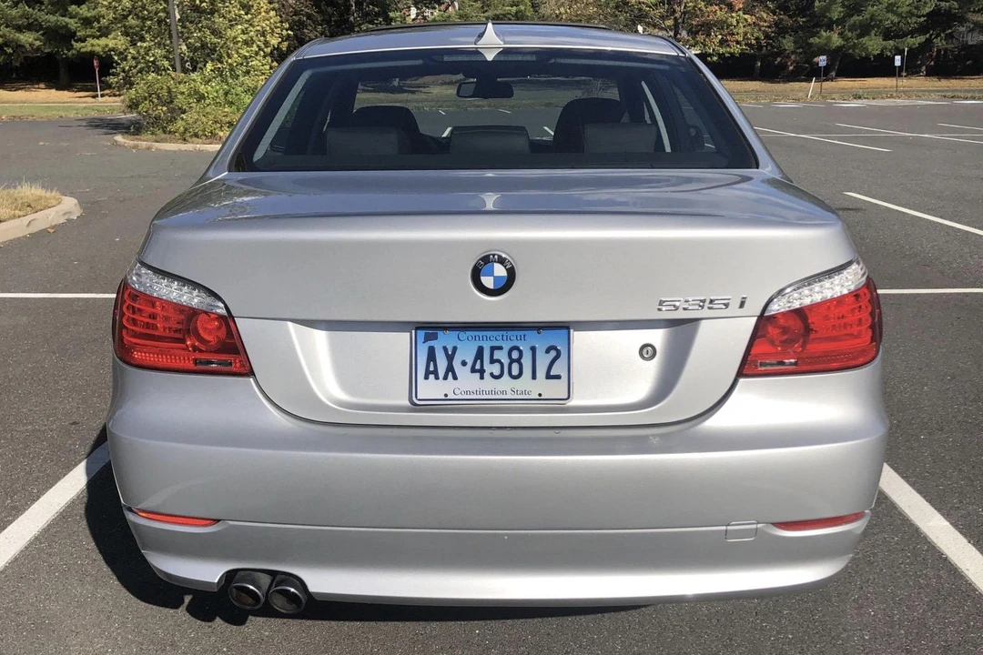 2009 BMW E60 5 Series Sedan - Image 5 of 31